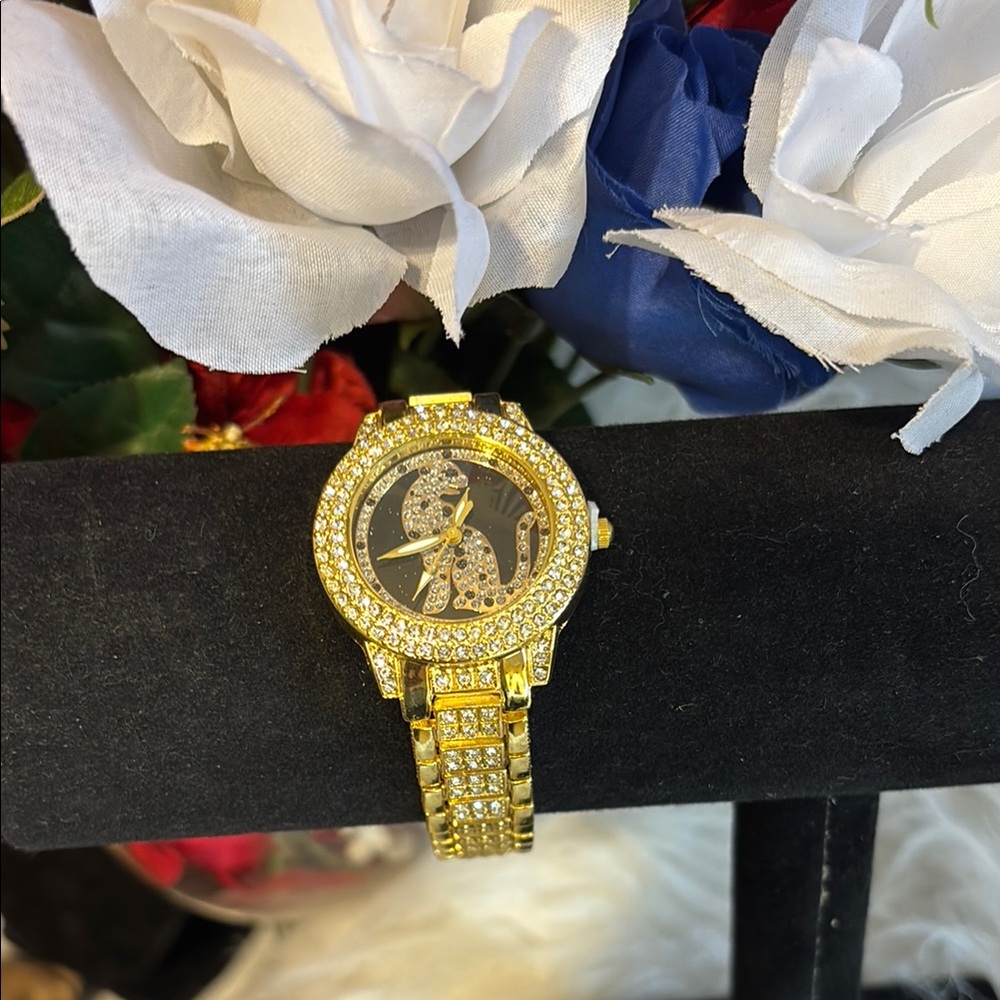 Gold Ornate Statement Watch